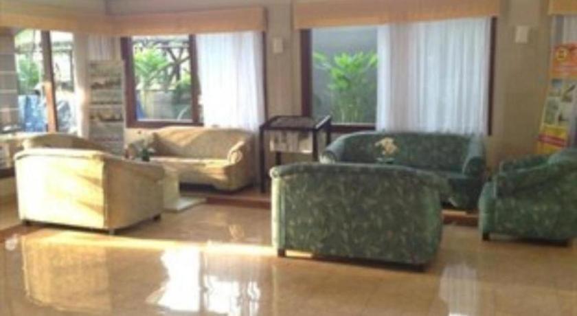 Grand Sumatera Hotel Surabaya Dış mekan fotoğraf