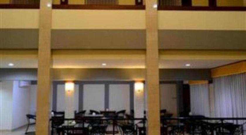 Grand Sumatera Hotel Surabaya Dış mekan fotoğraf