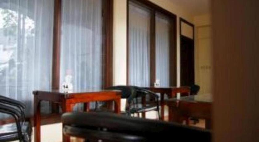 Grand Sumatera Hotel Surabaya Dış mekan fotoğraf