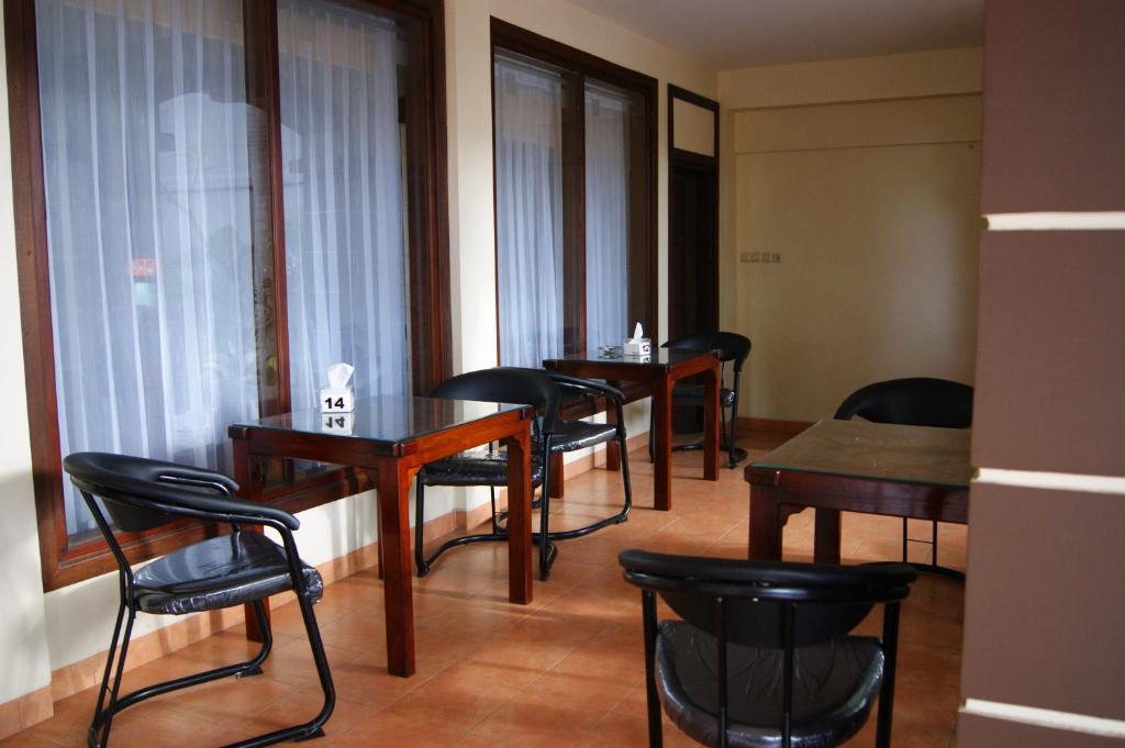 Grand Sumatera Hotel Surabaya Dış mekan fotoğraf