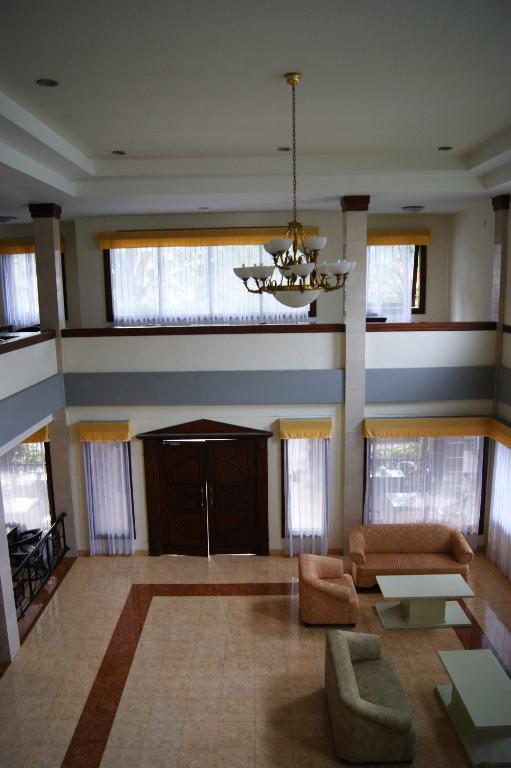 Grand Sumatera Hotel Surabaya Dış mekan fotoğraf