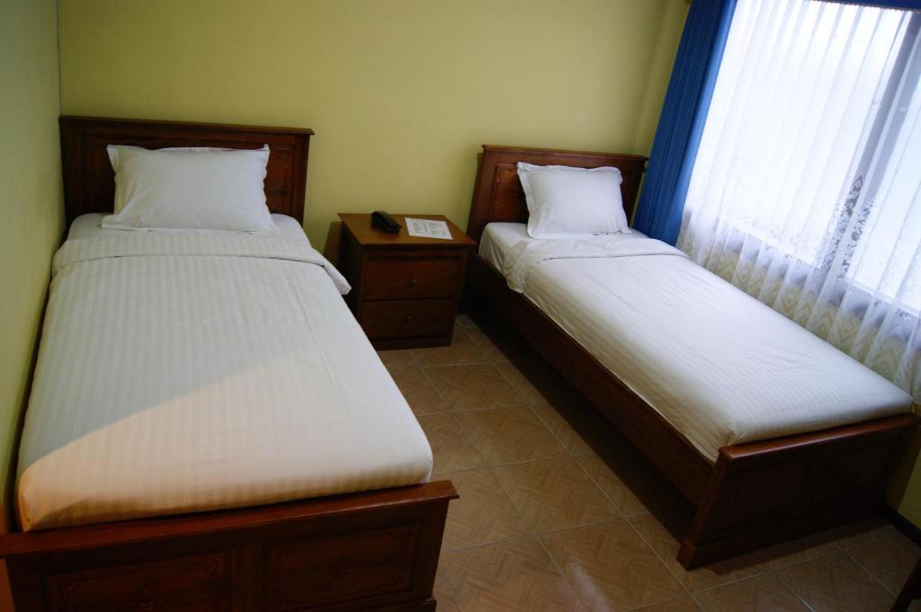 Grand Sumatera Hotel Surabaya Oda fotoğraf
