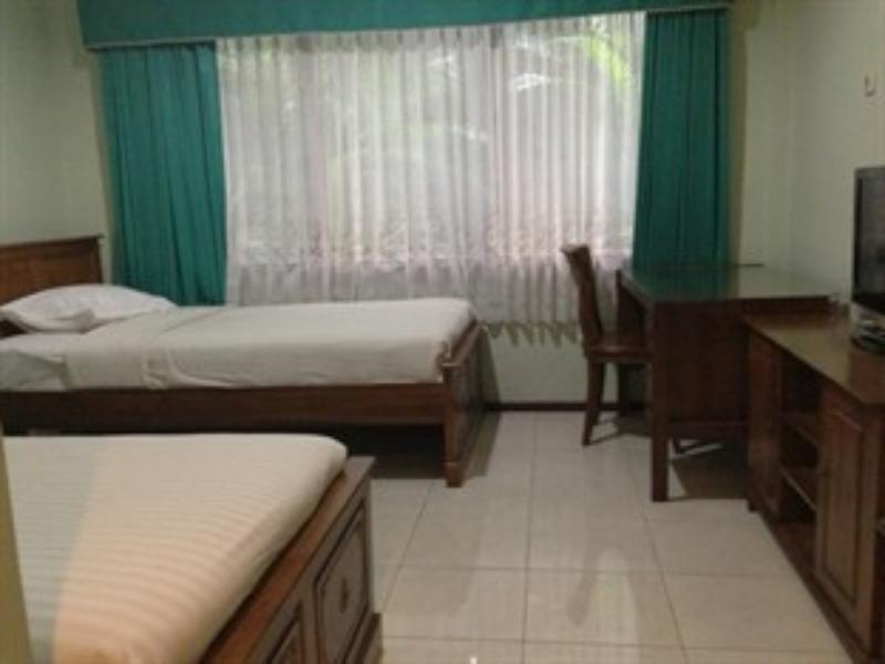 Grand Sumatera Hotel Surabaya Dış mekan fotoğraf